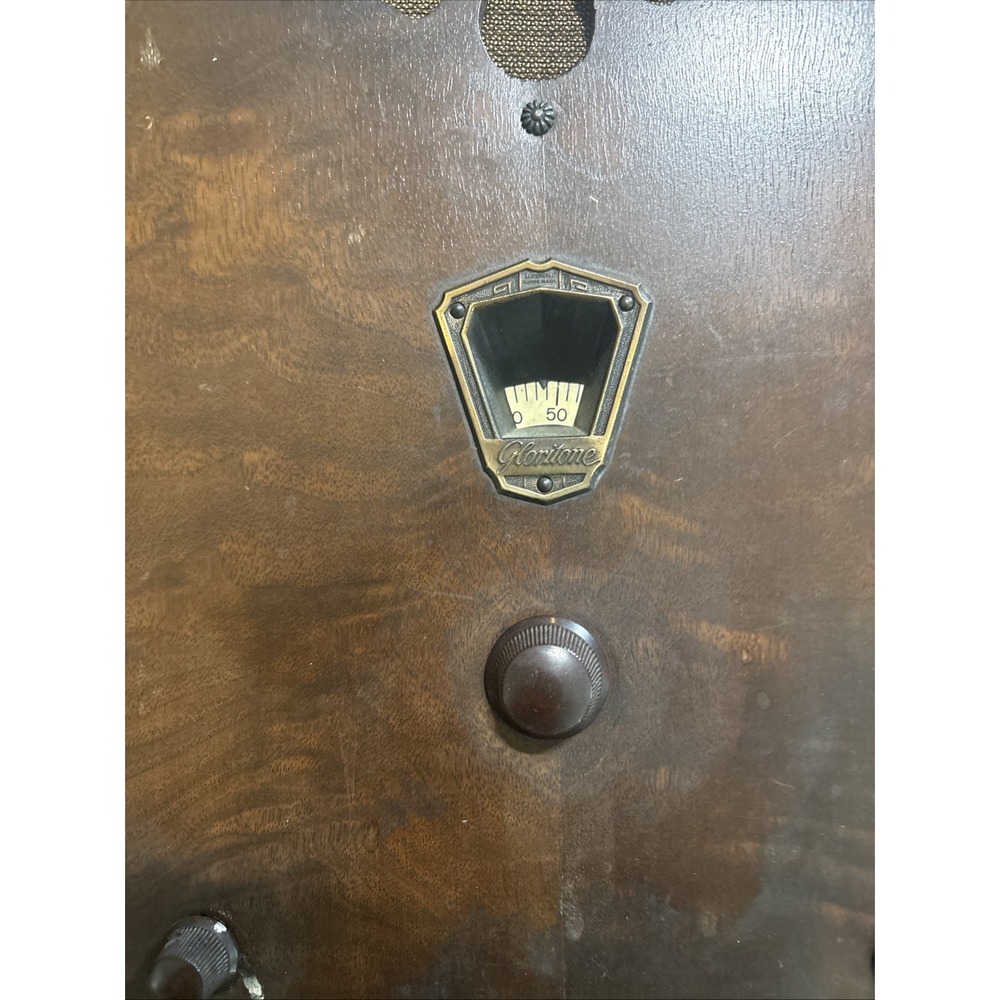 Gloritone Model 26-P 1931 Cathedral Face Looks Complete But Not Working - Picture 4 of 16
